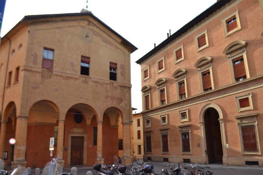B&B And Home La Piazzetta Della Pioggia Boloňa Exteriér fotografie
